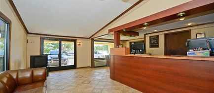 Americas Best Value Inn & Suites-Warren Lobby