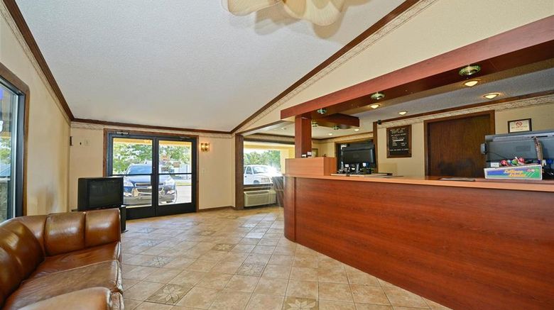 <b>Americas Best Value Inn & Suites-Warren Lobby</b>. Images powered by <a href="https://iceportal.shijigroup.com/" title="IcePortal" target="_blank">IcePortal</a>.