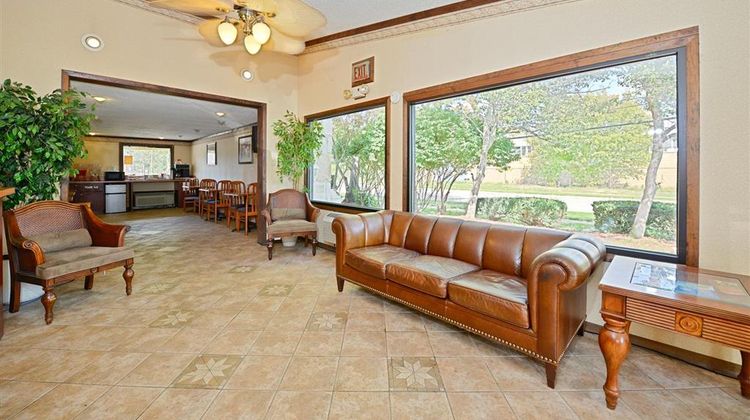 Americas Best Value Inn & Suites-Warren Lobby