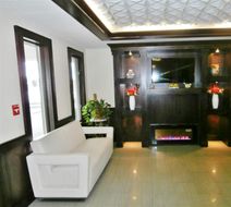 Home Suites Lobby