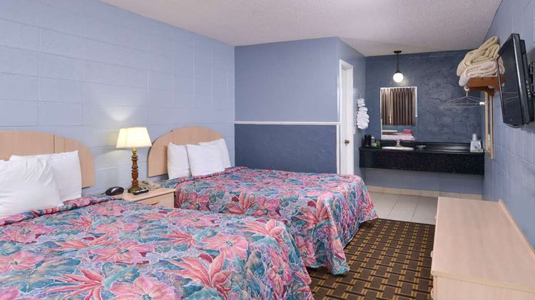 Americas Best Value Inn Branson Suite