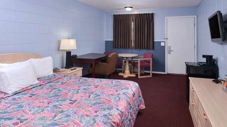 Americas Best Value Inn Branson Suite