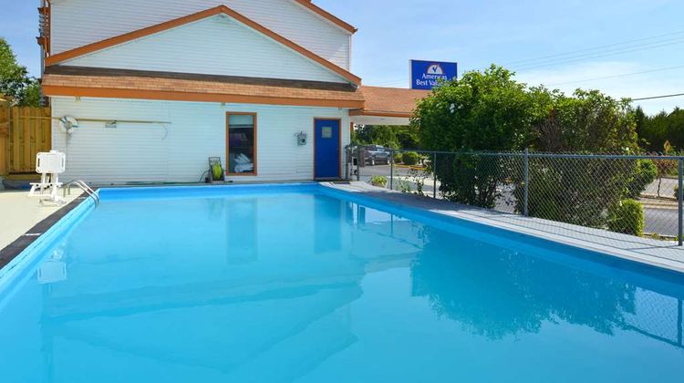 Americas Best Value Inn Branson Pool