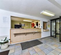 Americas Best Value Inn Jefferson City Lobby