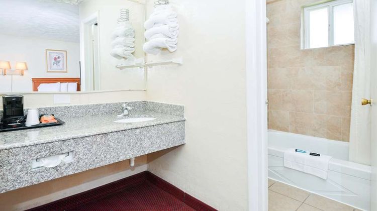 Americas Best Value Inn Lebanon Room