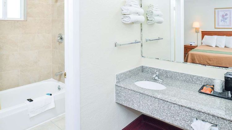 Americas Best Value Inn Lebanon Room