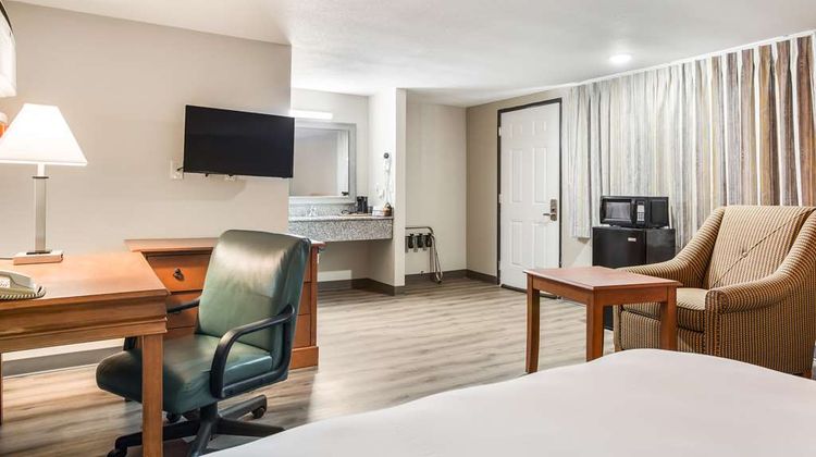 Americas Best Value Inn Lebanon Room