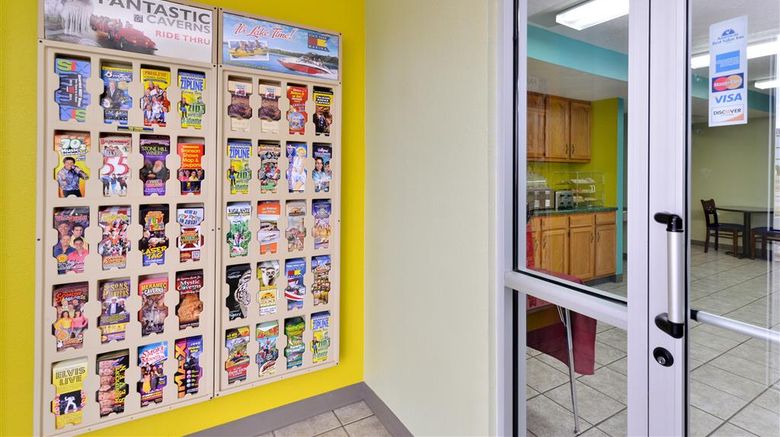 <b>Americas Best Value Inn Lobby</b>. Images powered by <a href="https://iceportal.shijigroup.com/" title="IcePortal" target="_blank">IcePortal</a>.