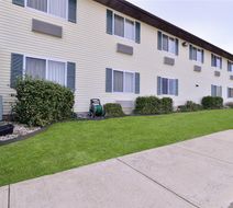 Americas Best Value Inn Exterior