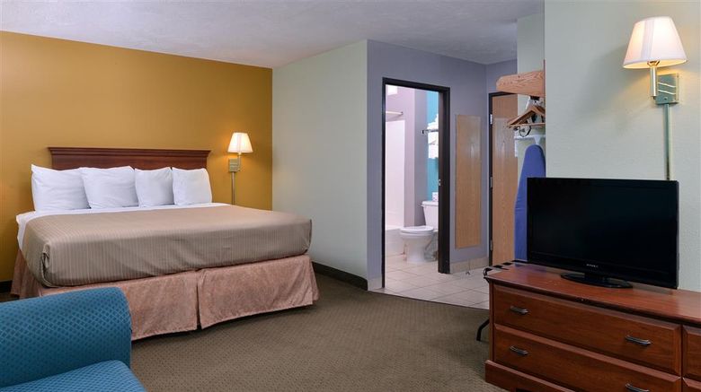 <b>Americas Best Value Inn Room</b>. Images powered by <a href="https://iceportal.shijigroup.com/" title="IcePortal" target="_blank">IcePortal</a>.