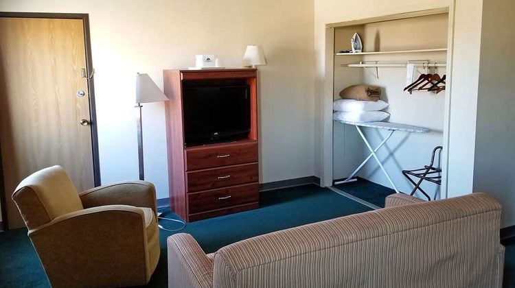Americas Best Value Inn-St Louis /South Suite