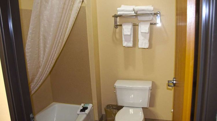 Americas Best Value Inn St. Robert Room