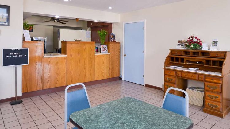Americas Best Value Inn Sullivan Restaurant