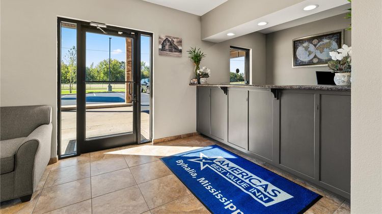 Americas Best Value Inn- Byhalia Lobby