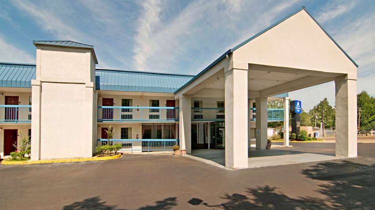 Americas Best Value Inn & Suites Exterior