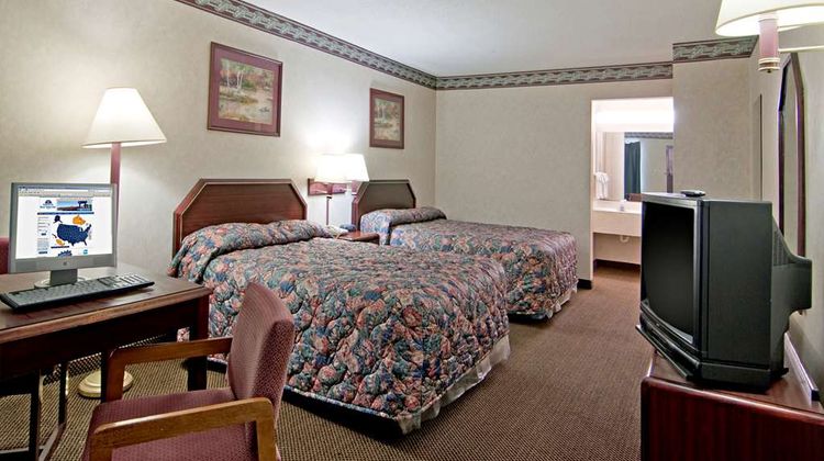 Americas Best Value Inn & Suites Room