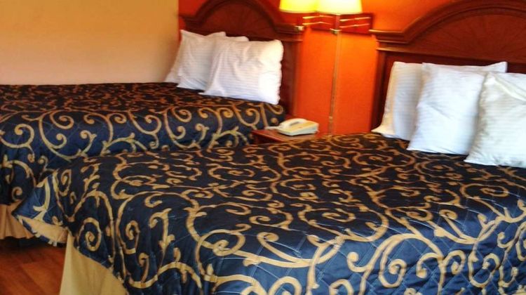 Americas Best Value Inn Room