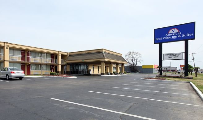 Americas Best Value Inn & Suites Exterior