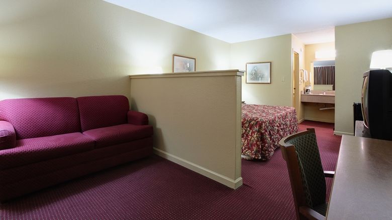<b>Americas Best Value Inn & Suites Suite</b>. Images powered by <a href="https://iceportal.shijigroup.com/" title="IcePortal" target="_blank">IcePortal</a>.
