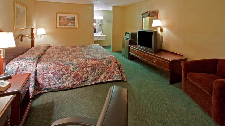 Americas Best Value Inn Room