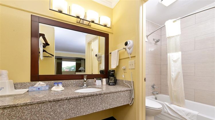 Americas Best Value Inn & Suites, Winona Room