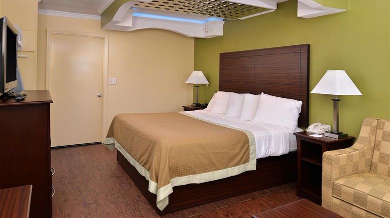 <b>Americas Best Value Inn & Suites, Winona Suite</b>. Images powered by <a href="https://iceportal.shijigroup.com/" title="IcePortal" target="_blank">IcePortal</a>.