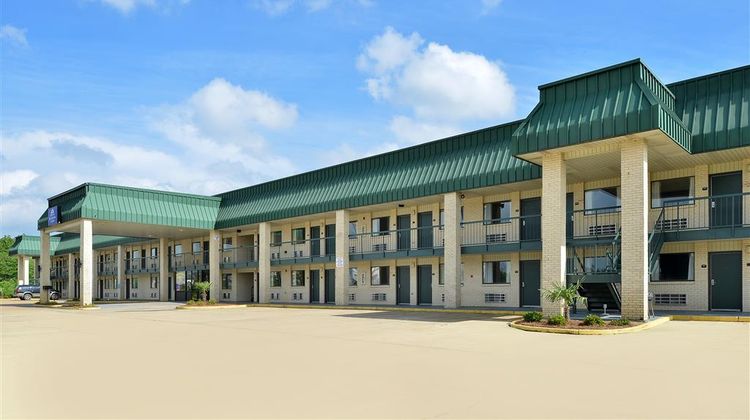 Americas Best Value Inn & Suites, Winona Exterior