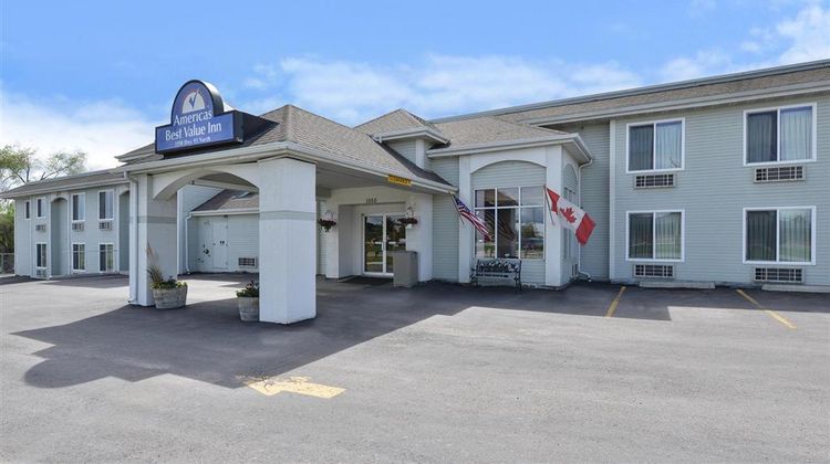 Americas Best Value Inn Exterior
