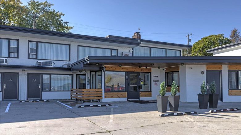 Americas Best Value Port Polson Inn Exterior. Images powered by <a href="https://iceportal.shijigroup.com" target="_blank" rel="noopener">Ice Portal</a>.