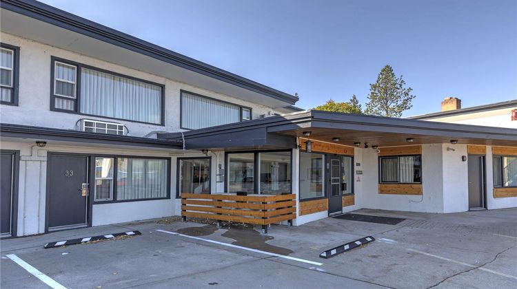 Americas Best Value Port Polson Inn Exterior