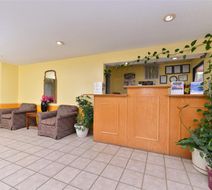 Americas Best Value Inn & Suites Lobby