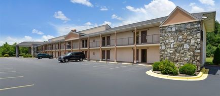 Americas Best Value Inn, Canton Exterior