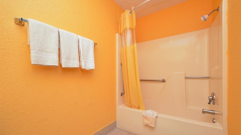 <b>Americas Best Value Inn, Canton Room</b>. Images powered by <a href="https://iceportal.shijigroup.com/" title="IcePortal" target="_blank">IcePortal</a>.