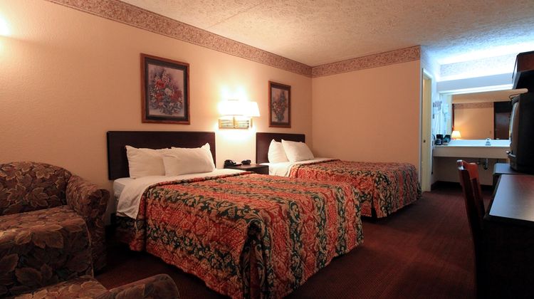 Americas Best Value Inn North Capital Room