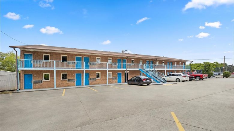 <b>Americas Best Value Inn Exterior</b>. Images powered by <a href="https://iceportal.shijigroup.com/" title="IcePortal" target="_blank">IcePortal</a>.