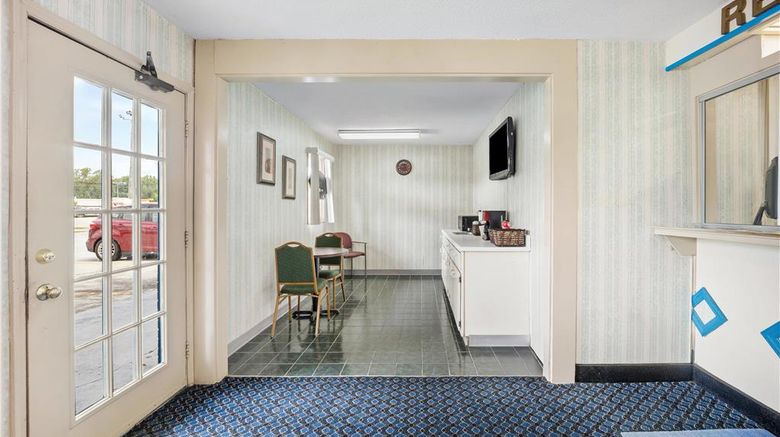 <b>Americas Best Value Inn Lobby</b>. Images powered by <a href="https://iceportal.shijigroup.com/" title="IcePortal" target="_blank">IcePortal</a>.
