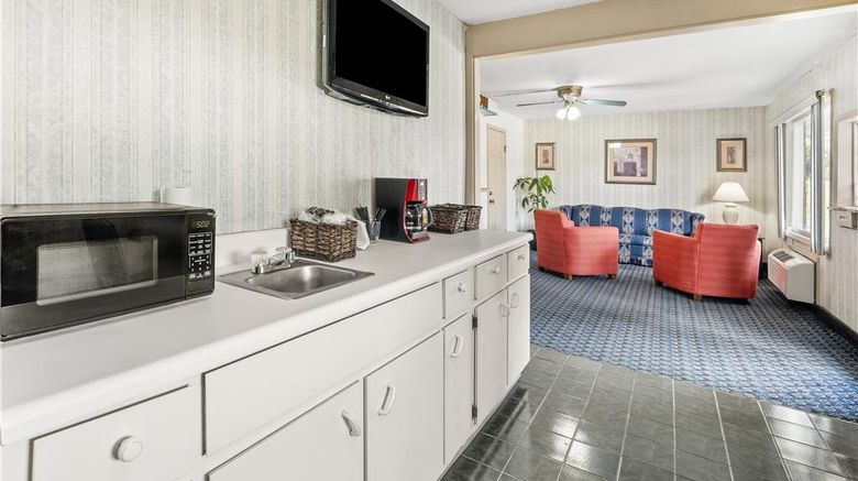 <b>Americas Best Value Inn Restaurant</b>. Images powered by <a href="https://iceportal.shijigroup.com/" title="IcePortal" target="_blank">IcePortal</a>.