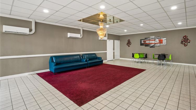Americas Best Value Inn Wilson Lobby