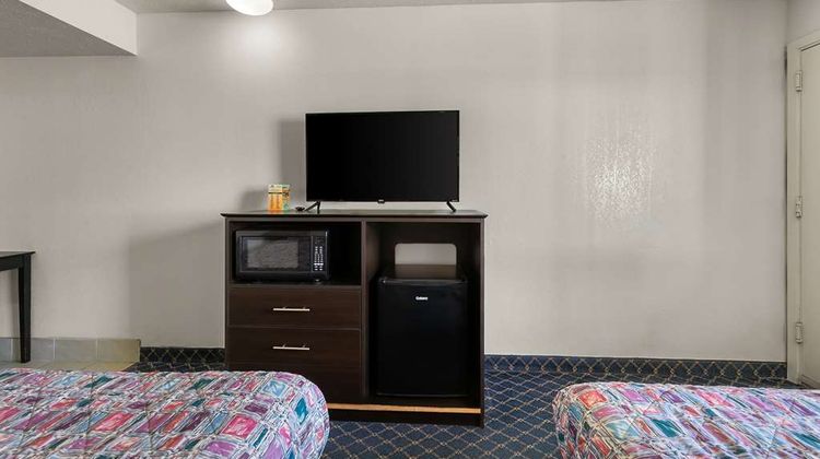 Americas Best Value Inn Room