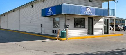 Americas Best Value Inn Exterior
