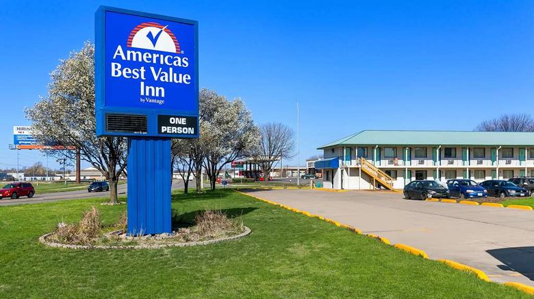 <b>Americas Best Value Inn Exterior</b>. Images powered by <a href="https://iceportal.shijigroup.com/" title="IcePortal" target="_blank">IcePortal</a>.