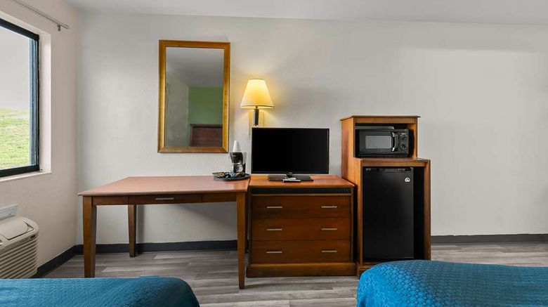 <b>Americas Best Value Inn Lincoln Airport Room</b>. Images powered by <a href="https://iceportal.shijigroup.com/" title="IcePortal" target="_blank">IcePortal</a>.