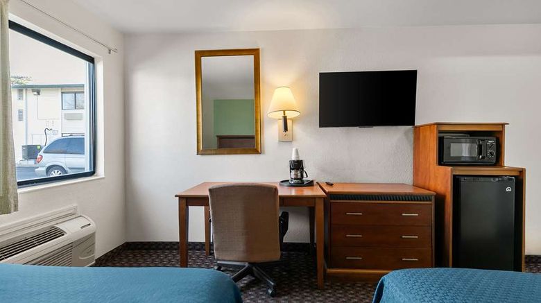 <b>Americas Best Value Inn Lincoln Airport Room</b>. Images powered by <a href="https://iceportal.shijigroup.com/" title="IcePortal" target="_blank">IcePortal</a>.