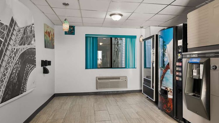Americas Best Value Inn Lincoln Airport Other