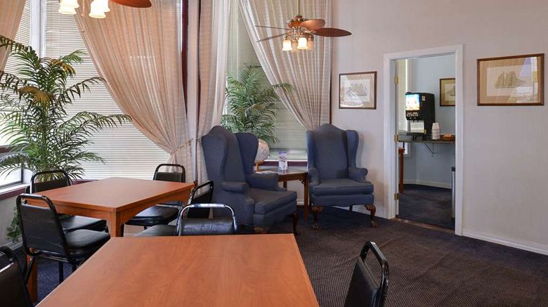 <b>Americas Best Value Inn Lobby</b>. Images powered by <a href="https://iceportal.shijigroup.com/" title="IcePortal" target="_blank">IcePortal</a>.