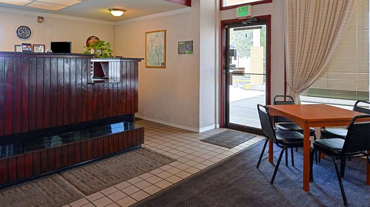 Americas Best Value Inn Lobby