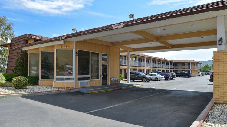 Americas Best Value Inn Exterior