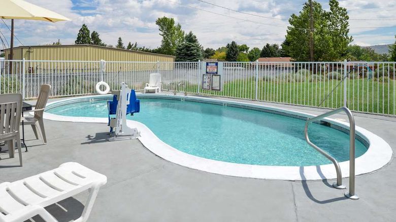 <b>Americas Best Value Inn Pool</b>. Images powered by <a href="https://iceportal.shijigroup.com/" title="IcePortal" target="_blank">IcePortal</a>.
