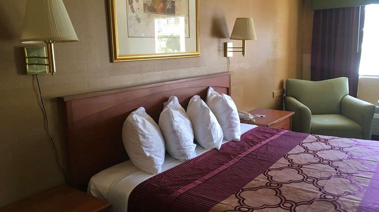 Americas Best Value Inn Room