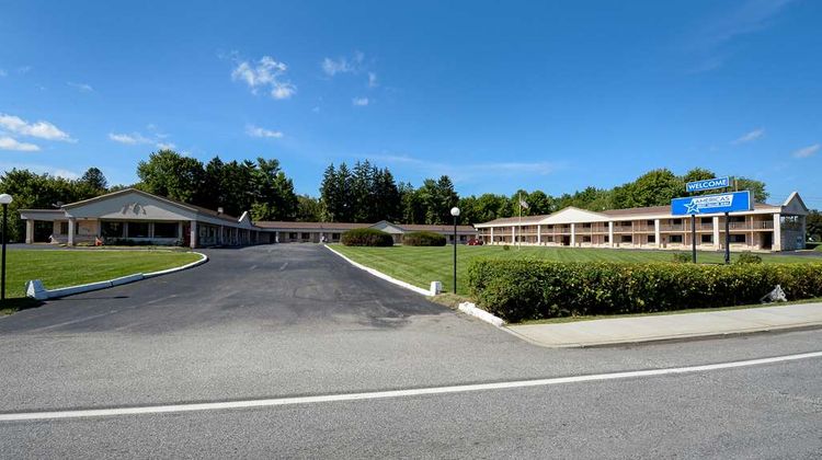 Americas Best Value Inn Exterior